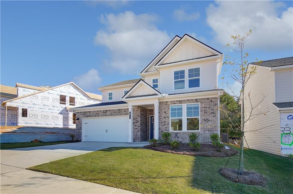 3 bedroom, 3 bathroom, 2,702 sq ft single family residence under contract at 200 Homesite Abbotts Crossing Circle, Conyers, GA 30094 — photo 2