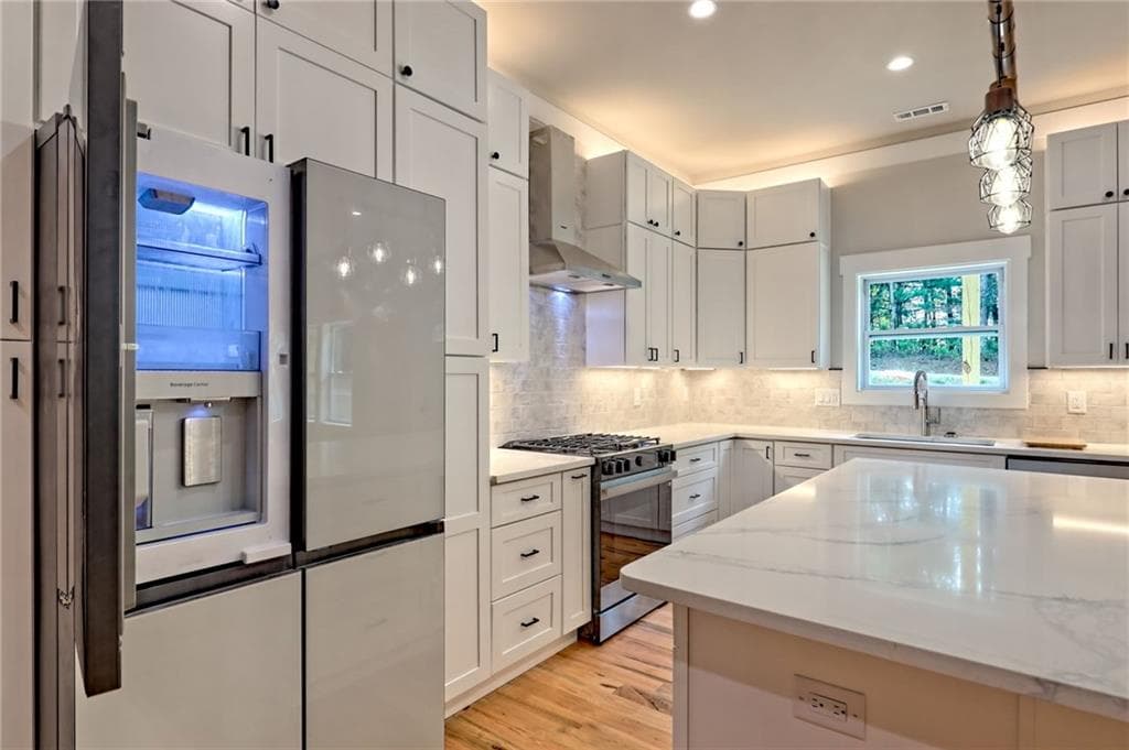 4 bedroom, 4 bathroom, 3,063 sq ft single family residence for sale at 341 Abby Lane, Clayton, GA 30525 — photo 7