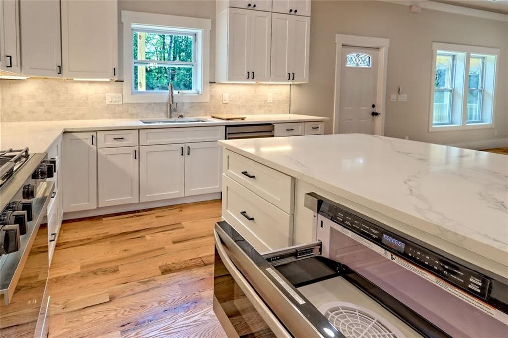 4 bedroom, 4 bathroom, 3,063 sq ft single family residence for sale at 341 Abby Lane, Clayton, GA 30525 — photo 8