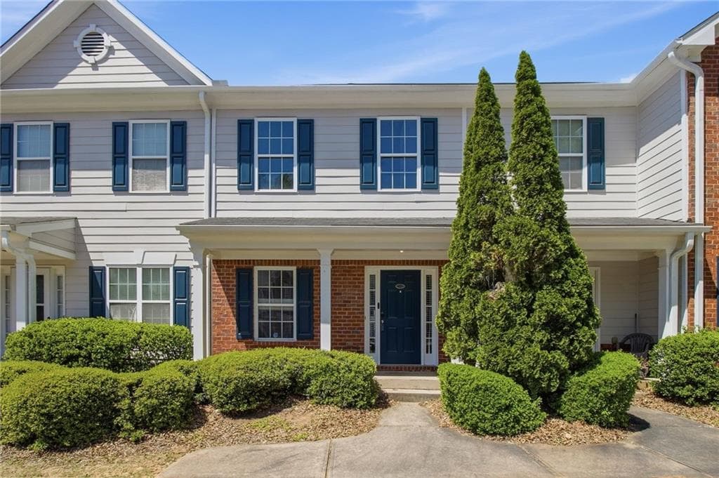 2 bedroom, 3 bathroom, 1,548 sq ft townhouse sold at 585 McWilliams Road 2402, Atlanta, GA 30315