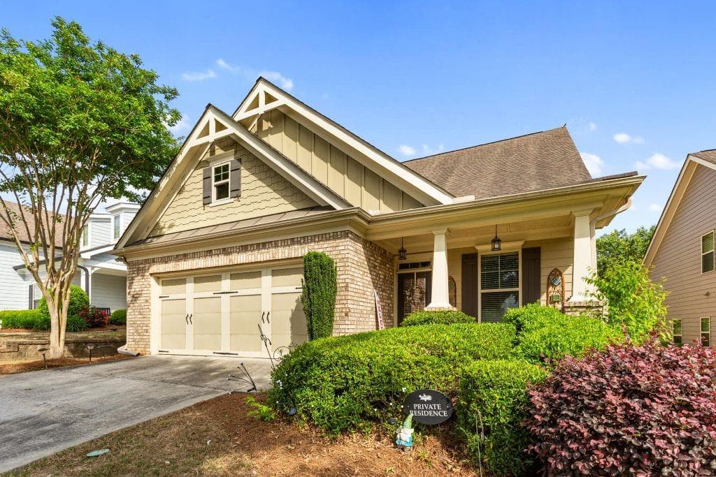 3 bedroom, 3 bathroom, 1,731 sq ft single family residence for sale at 6867 Flagstone Way, Flowery Branch, GA 30542