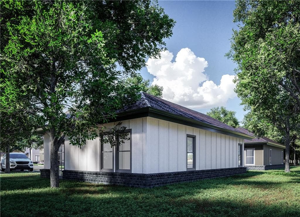 2 bedroom, 2 bathroom, 640 sq ft single family residence under contract at 646 W Peachtree #206 Street, Norcross, GA 30071 — photo 3