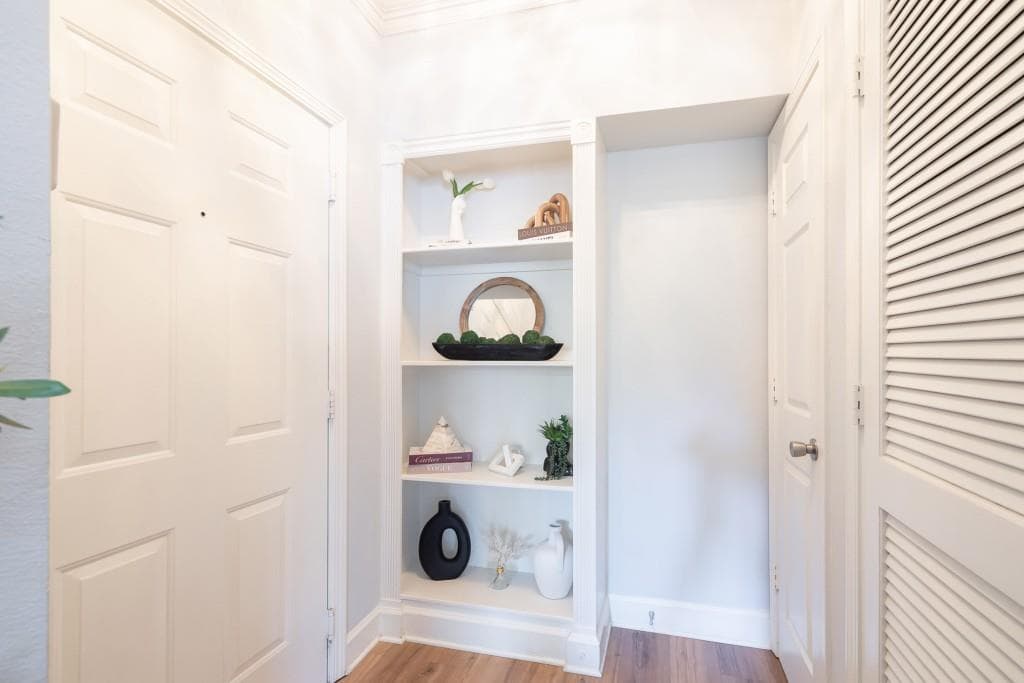 1 bedroom, 1 bathroom, 903 sq ft condominium for sale at 3777 Peachtree Road 712, Atlanta, GA 30319 — photo 5