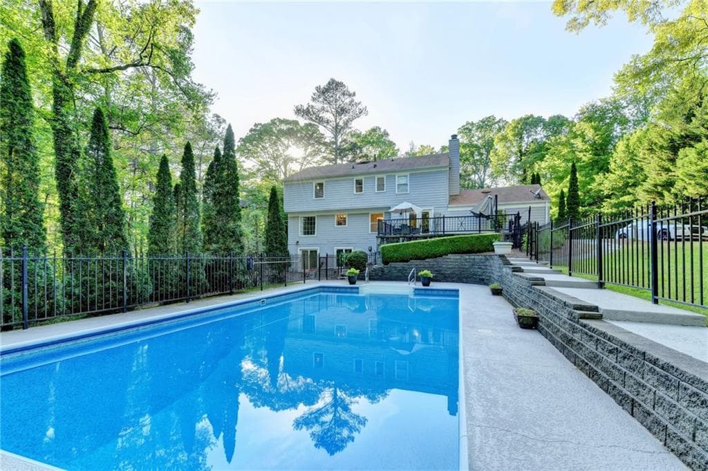6 bedroom, 3 bathroom, 2,840 sq ft single family residence for sale at 151 Shadowlawn Road, Marietta, GA 30067