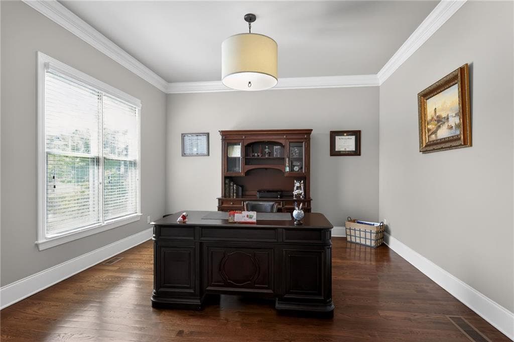 6 bedroom, 7 bathroom, 6,853 sq ft single family residence for sale at 2083 Skybrooke Lane, Hoschton, GA 30548 — photo 7