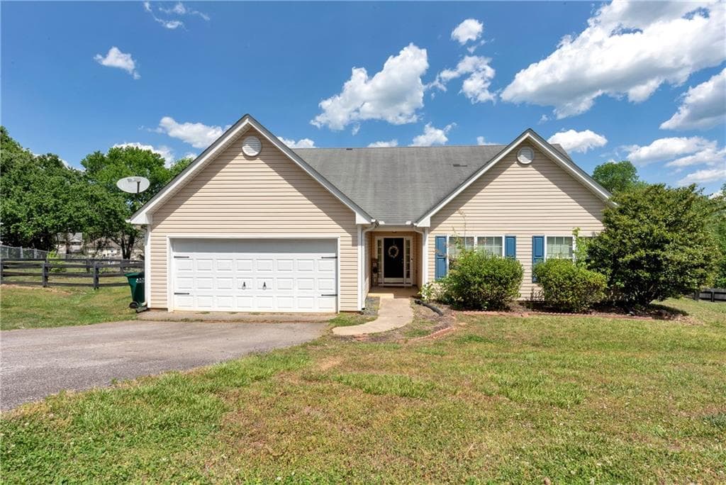 3 bedroom, 2 bathroom, 1,213 sq ft single family residence for sale at 293 Wahsega Way, Dahlonega, GA 30533