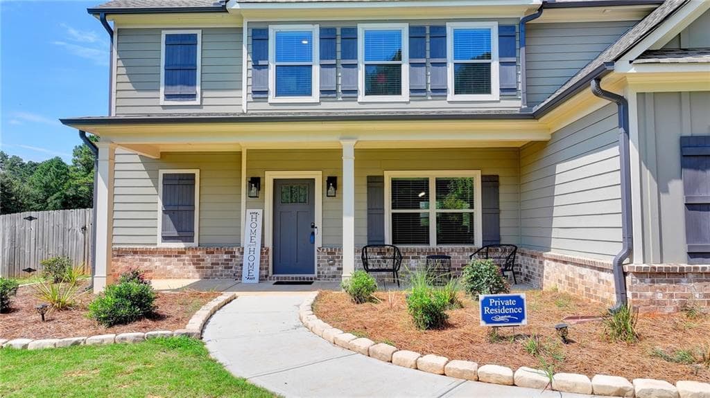 4 bedroom, 3 bathroom, 2,712 sq ft single family residence under contract at 4500 Bay Creek Road, Loganville, GA 30052 — photo 3