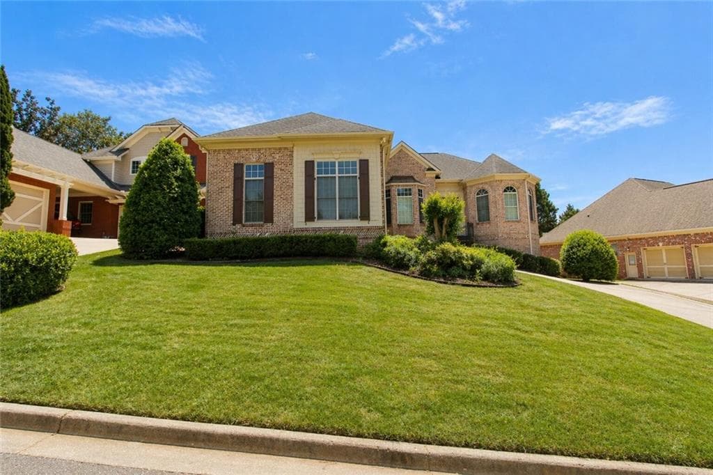 5 bedroom, 5 bathroom, 4,853 sq ft single family residence for sale at 5823 Sarazen Trail, Douglasville, GA 30135 — photo 2
