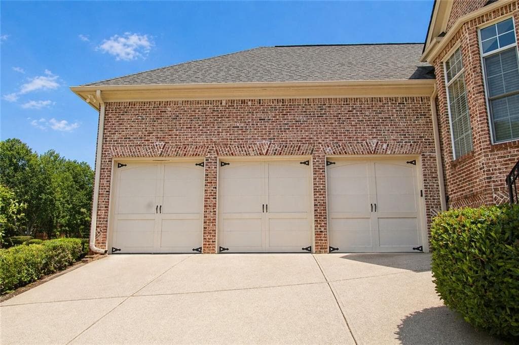 5 bedroom, 5 bathroom, 4,853 sq ft single family residence for sale at 5823 Sarazen Trail, Douglasville, GA 30135 — photo 5