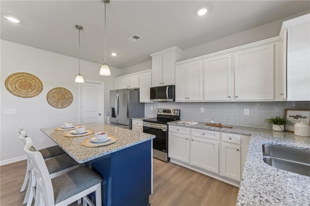 5 bedroom, 4 bathroom, 2,554 sq ft single family residence under contract at 362 Cedar Wood Trace, Winder, GA 30680 — photo 8