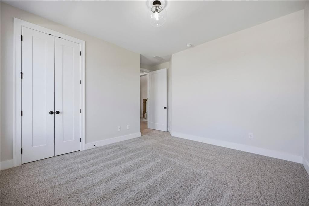 4 bedroom, 3 bathroom, 3,133 sq ft single family residence for sale at 2695 Marie Way, Cumming, GA 30028 — photo 4