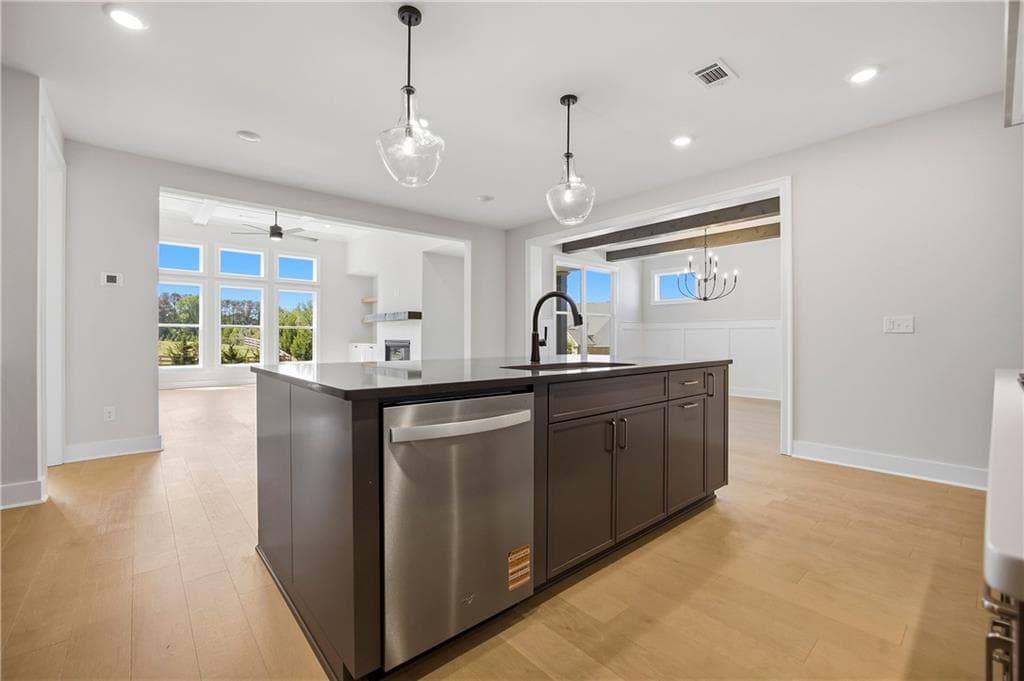4 bedroom, 3 bathroom, 3,133 sq ft single family residence for sale at 2695 Marie Way, Cumming, GA 30028 — photo 5