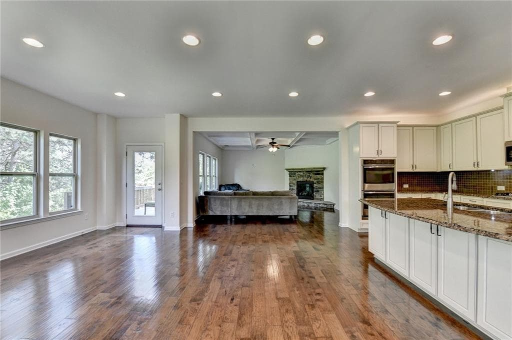 6 bedroom, 5 bathroom, 3,452 sq ft single family residence for sale at 4035 Griffin Trail Way, Cumming, GA 30041 — photo 5