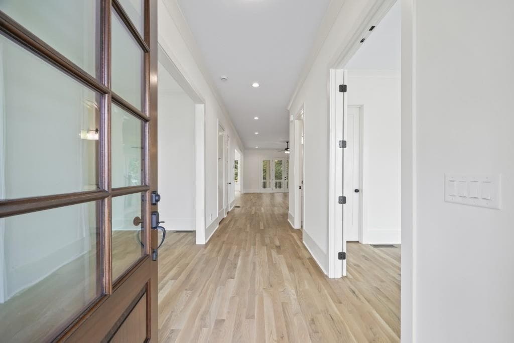 6 bedroom, 5 bathroom, 4,035 sq ft single family residence for sale at 611 Foster Park Lane, Madison, GA 30650 — photo 5