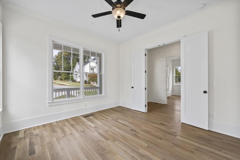 6 bedroom, 5 bathroom, 4,035 sq ft single family residence for sale at 611 Foster Park Lane, Madison, GA 30650 — photo 8