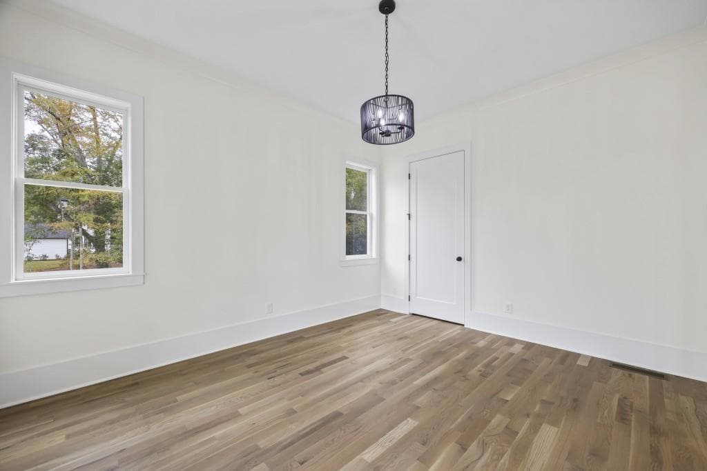 6 bedroom, 5 bathroom, 4,035 sq ft single family residence for sale at 611 Foster Park Lane, Madison, GA 30650 — photo 10