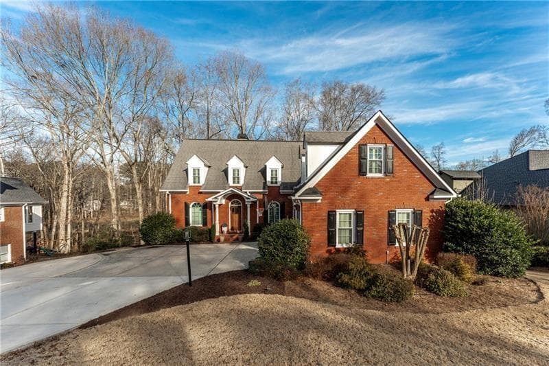 5 bedroom, 5 bathroom, 5,024 sq ft single family residence sold at 4093 Hickory Fairway Drive, Woodstock, GA 30188