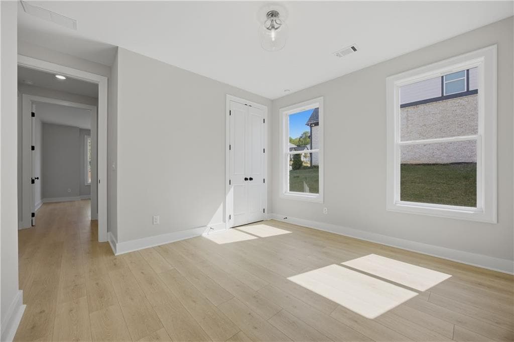 4 bedroom, 3 bathroom, 3,133 sq ft single family residence for sale at 2755 Marie Way, Cumming, GA 30028 — photo 5