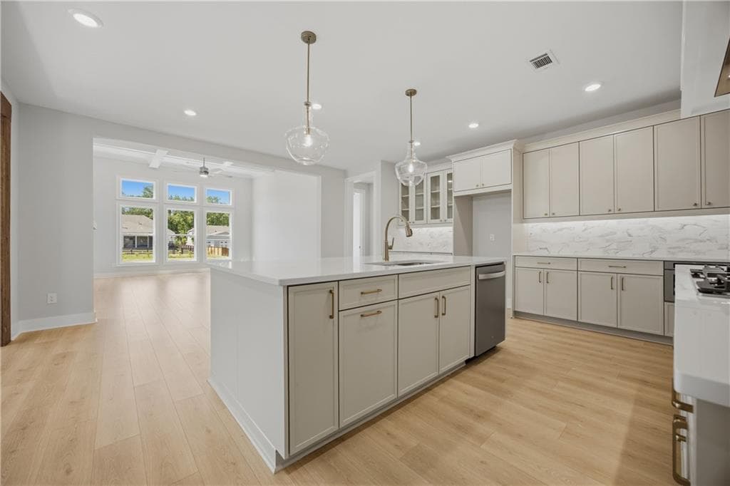 4 bedroom, 3 bathroom, 3,133 sq ft single family residence for sale at 2755 Marie Way, Cumming, GA 30028 — photo 6