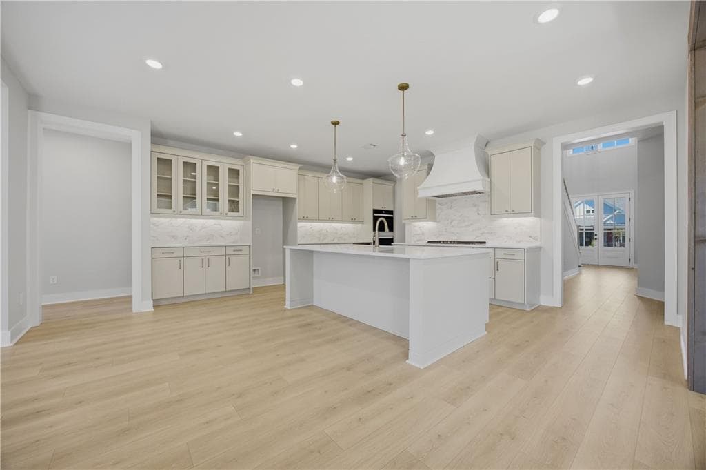 4 bedroom, 3 bathroom, 3,133 sq ft single family residence for sale at 2755 Marie Way, Cumming, GA 30028 — photo 7