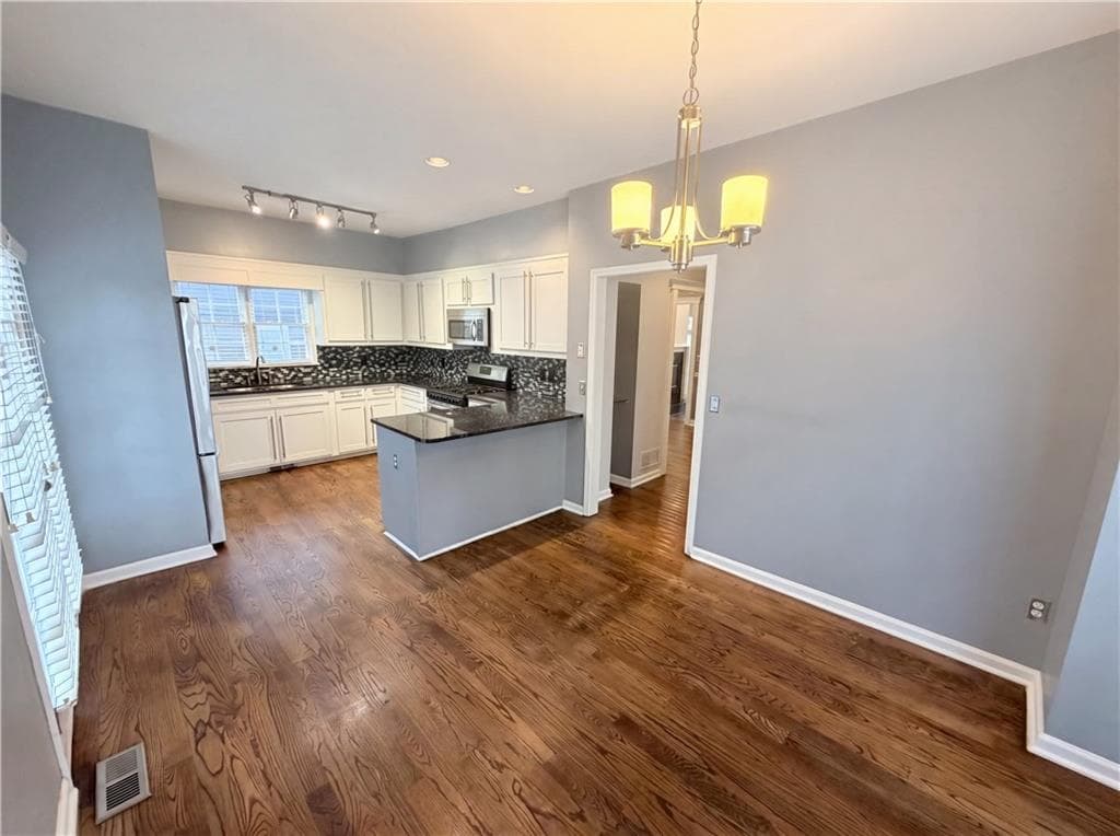 3 bedroom, 4 bathroom, 3,256 sq ft single family residence for sale at 1821 Monroe Drive, Atlanta, GA 30324 — photo 8