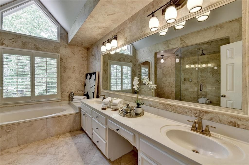 5 bedroom, 3 bathroom, 3,500 sq ft single family residence for sale at 480 Prince Charles Place, Johns Creek, GA 30022 — photo 9