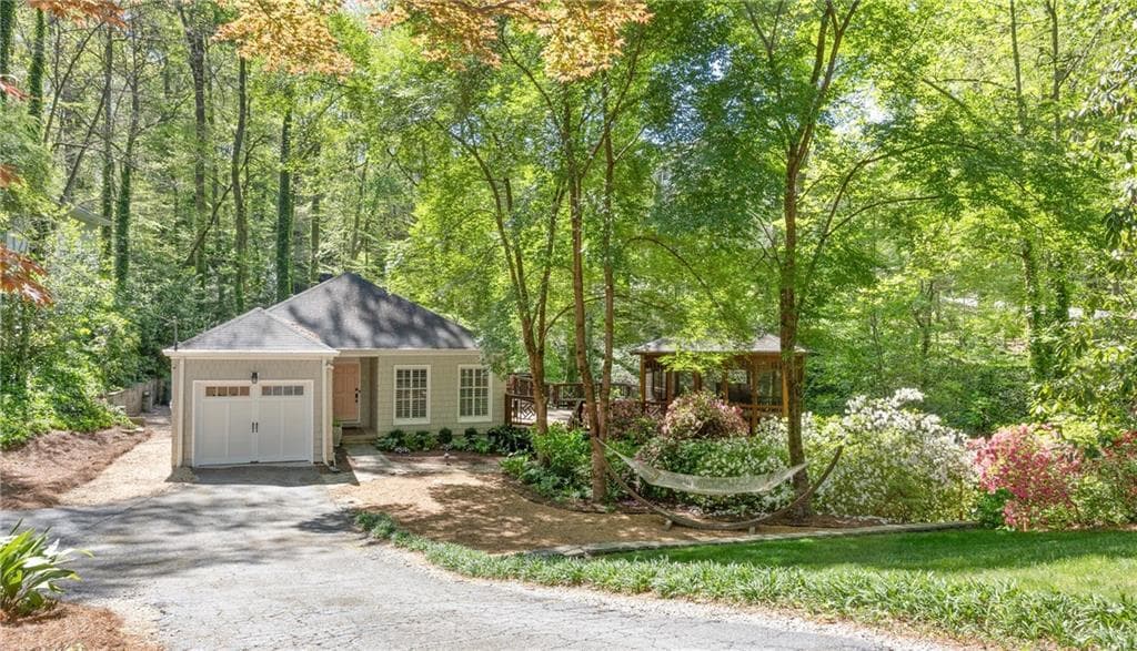 4 bedroom, 2 bathroom, 1,794 sq ft single family residence sold at 4573 Club Circle, Atlanta, GA 30319