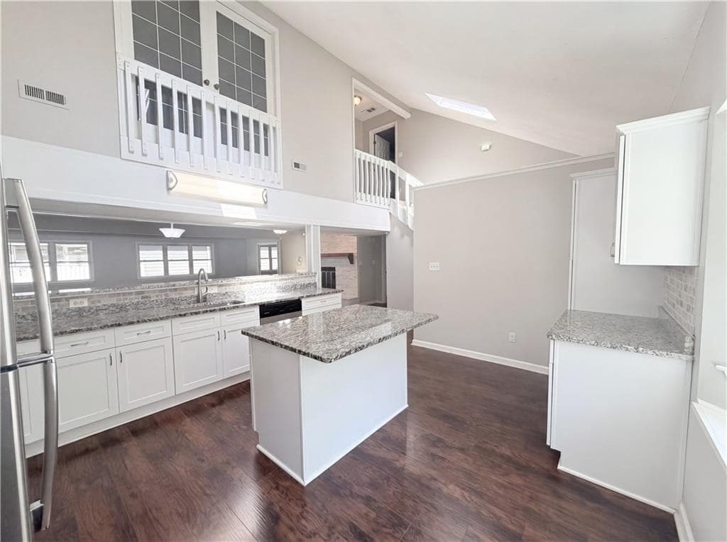 3 bedroom, 3 bathroom, 3,430 sq ft single family residence for sale at 2988 Chipmunk Trail, Marietta, GA 30067 — photo 9