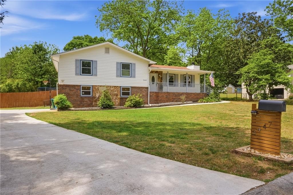 3 bedroom, 2 bathroom, 1,752 sq ft single family residence sold at 3447 Winston Mason Drive, Snellville, GA 30039