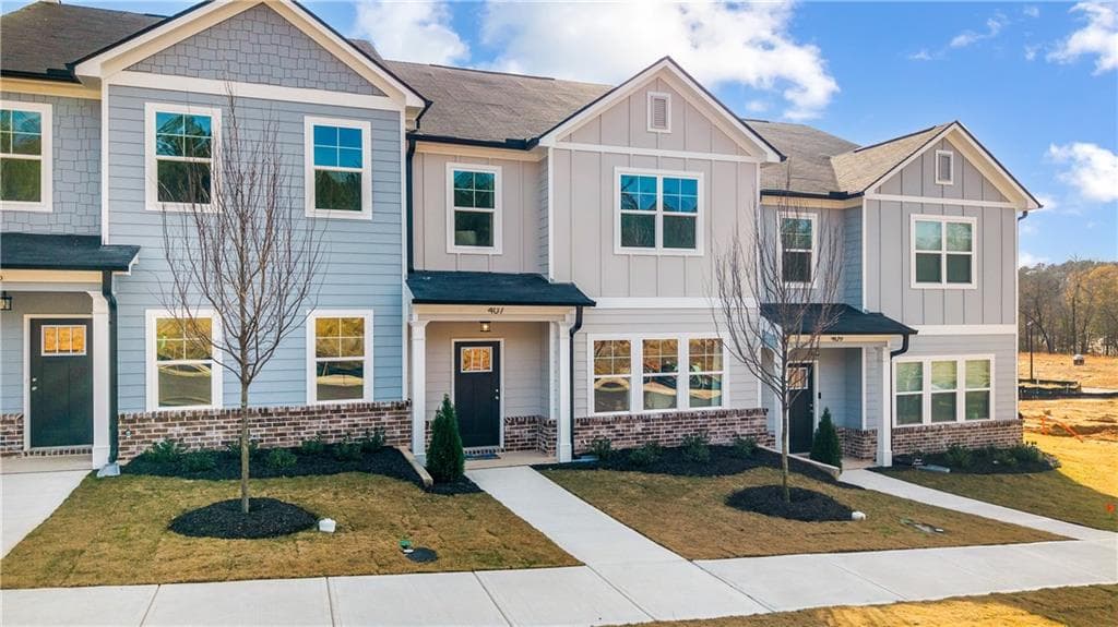 407 Whitehorse Way 39, Conyers, GA 30094 — most recent listing photo