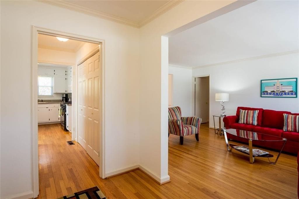3 bedroom, 2 bathroom, 3,093 sq ft duplex for rent at 1536 Beech Valley Way, Atlanta, GA 30306 for $2,750 a month — photo 8