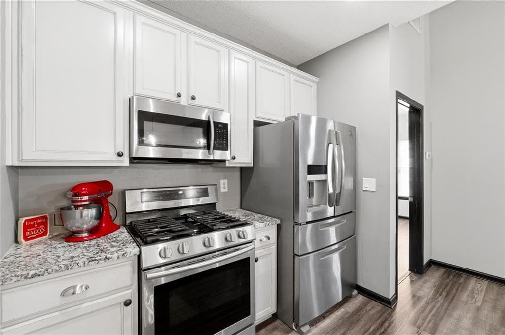3 bedroom, 3 bathroom, 1,944 sq ft single family residence for sale at 16 Shaw Boulevard, Cartersville, GA 30121 — photo 8