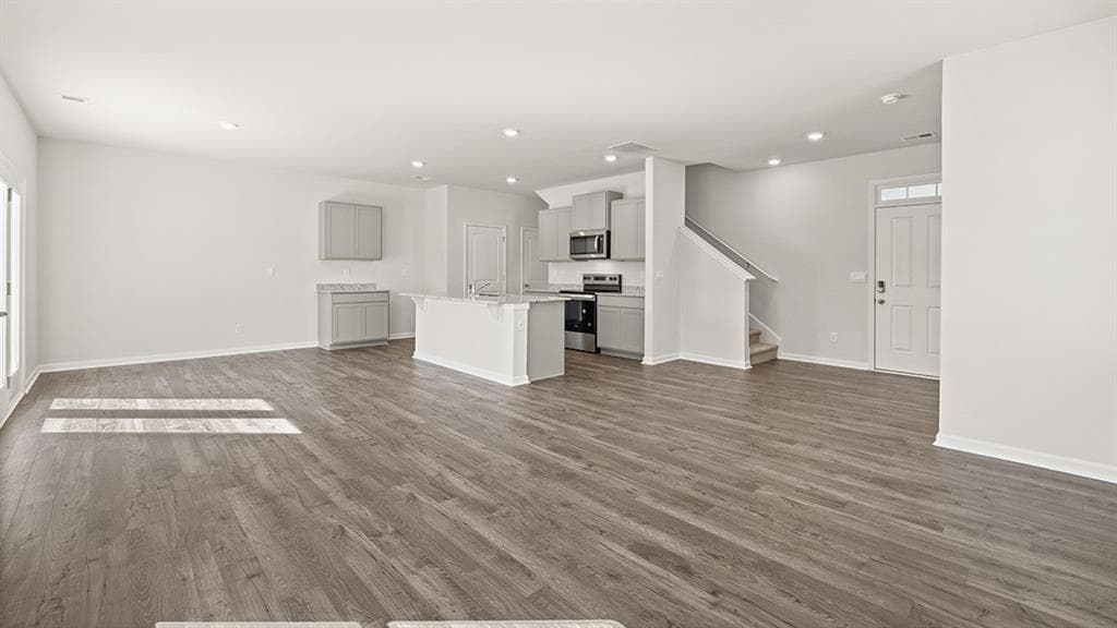 4 bedroom, 3 bathroom, 1,927 sq ft single family residence for sale at 2668 Alderbrook Court, College Park, GA 30349 — photo 7