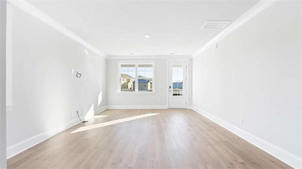 3 bedroom, 3 bathroom, 1,518 sq ft single family residence for sale at 5474 Cypress Circle, South Fulton, GA 30349 — photo 2
