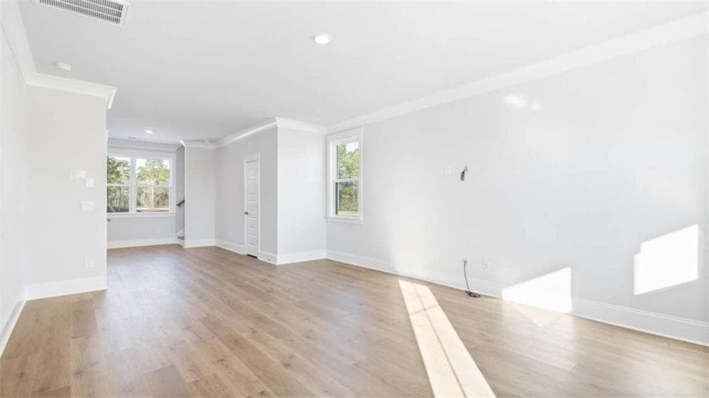3 bedroom, 3 bathroom, 1,518 sq ft single family residence for sale at 5474 Cypress Circle, South Fulton, GA 30349 — photo 4