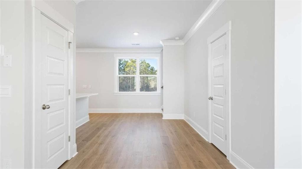 3 bedroom, 3 bathroom, 1,518 sq ft single family residence for sale at 5474 Cypress Circle, South Fulton, GA 30349 — photo 6