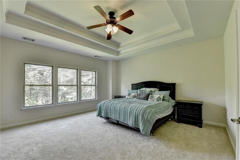 6 bedroom, 5 bathroom, 3,452 sq ft single family residence for sale at 4035 Griffin Trail Way, Cumming, GA 30041 — photo 6