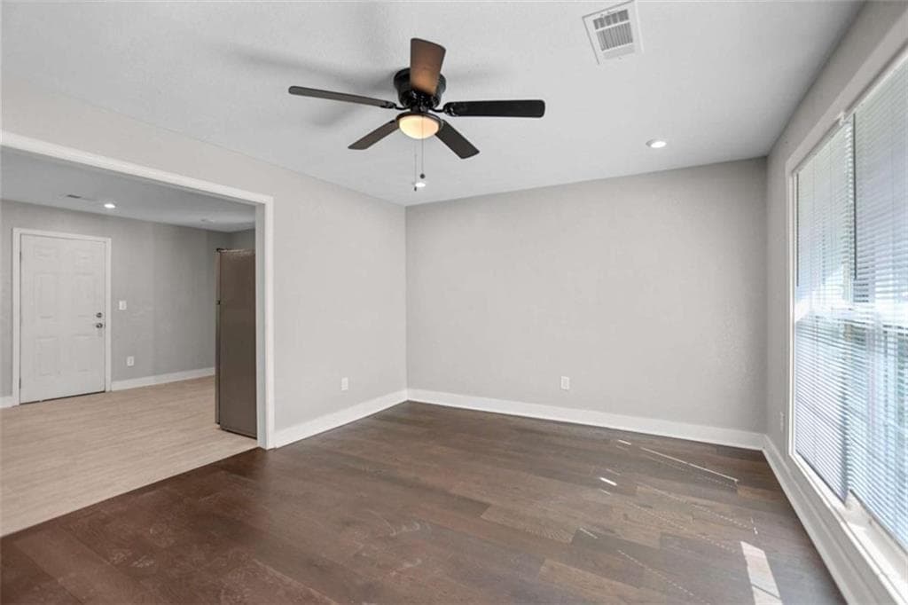 3 bedroom, 2 bathroom, 1,075 sq ft single family residence for sale at 3356 Kings Park Circle, Macon, GA 31217 — photo 8