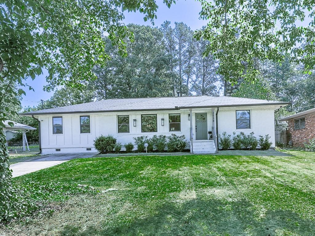3 bedroom, 2 bathroom, 1,700 sq ft single family residence for sale at 2538 Boulder Road, Atlanta, GA 30316