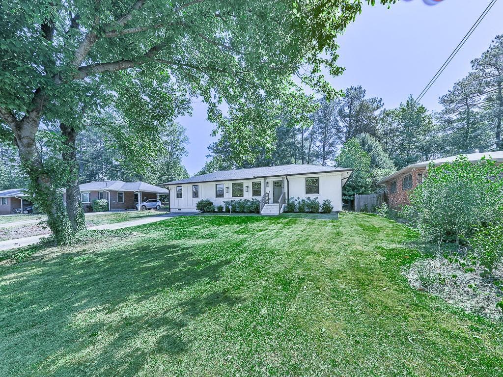3 bedroom, 2 bathroom, 1,700 sq ft single family residence for sale at 2538 Boulder Road, Atlanta, GA 30316 — photo 3