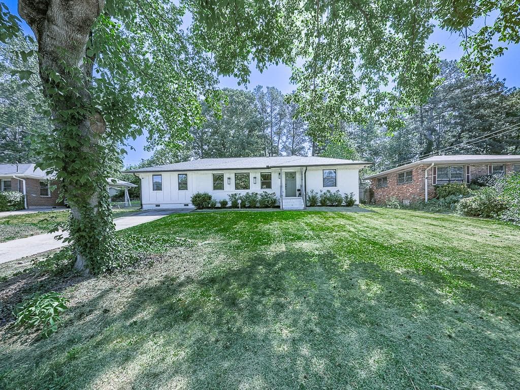 3 bedroom, 2 bathroom, 1,700 sq ft single family residence for sale at 2538 Boulder Road, Atlanta, GA 30316 — photo 4
