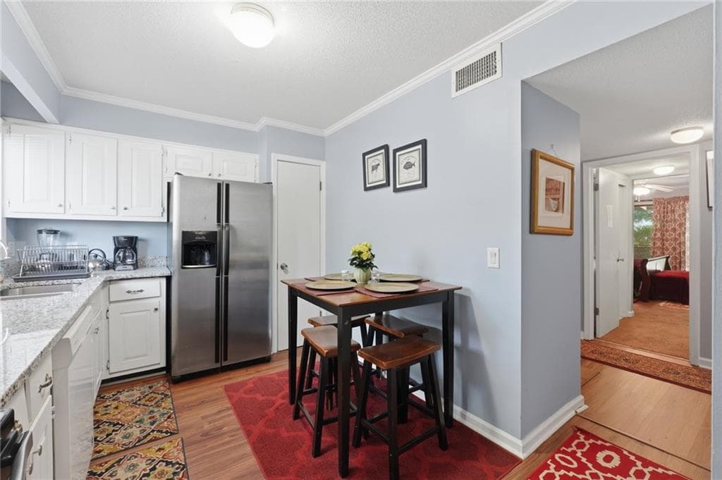 4 bedroom, 2 bathroom, 1,697 sq ft condominium under contract at 9 Willowick Drive, Lithonia, GA 30038 — photo 6