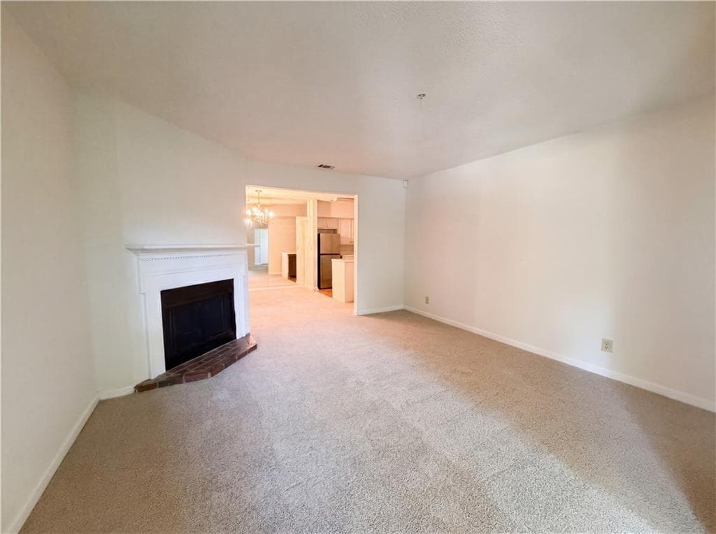 2 bedroom, 2 bathroom, 1,132 sq ft condominium for sale at 573 Cobblestone Trail, Avondale Estates, GA 30002 — photo 4