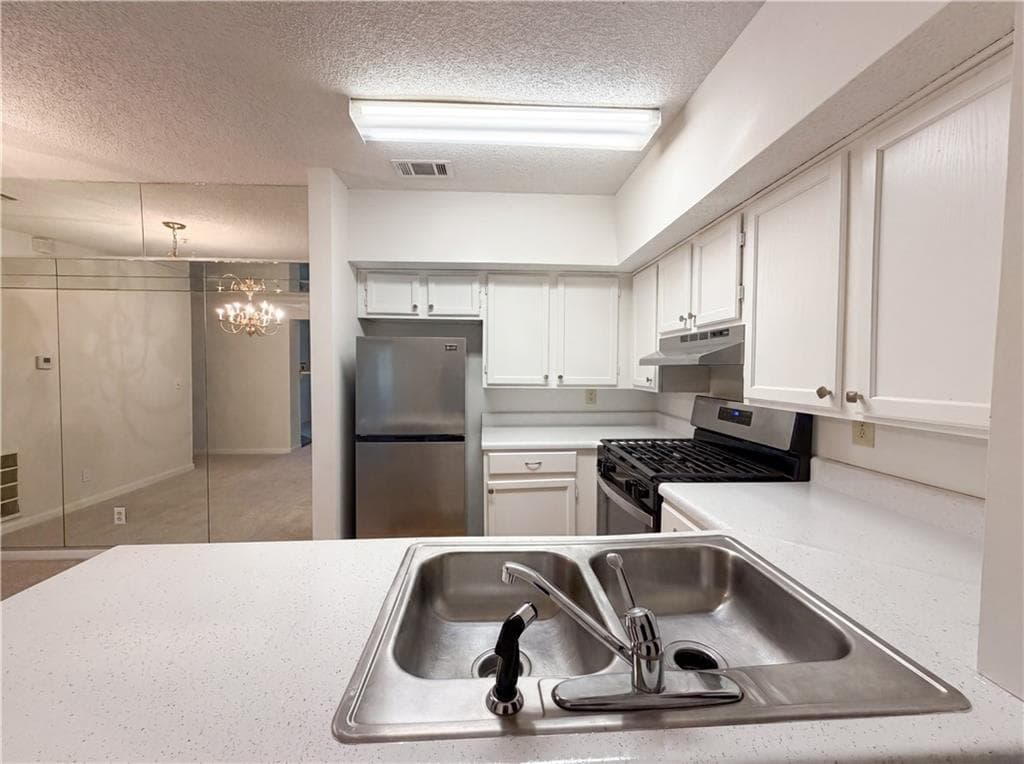 2 bedroom, 2 bathroom, 1,132 sq ft condominium for sale at 573 Cobblestone Trail, Avondale Estates, GA 30002 — photo 7