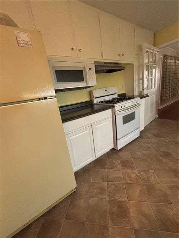4 bedroom, 2 bathroom, 1,634 sq ft single family residence for sale at 5055 CROWE Drive, Smyrna, GA 30082 — photo 6