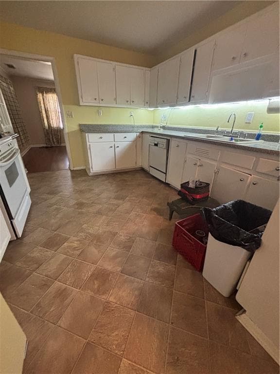 4 bedroom, 2 bathroom, 1,634 sq ft single family residence for sale at 5055 CROWE Drive, Smyrna, GA 30082 — photo 7