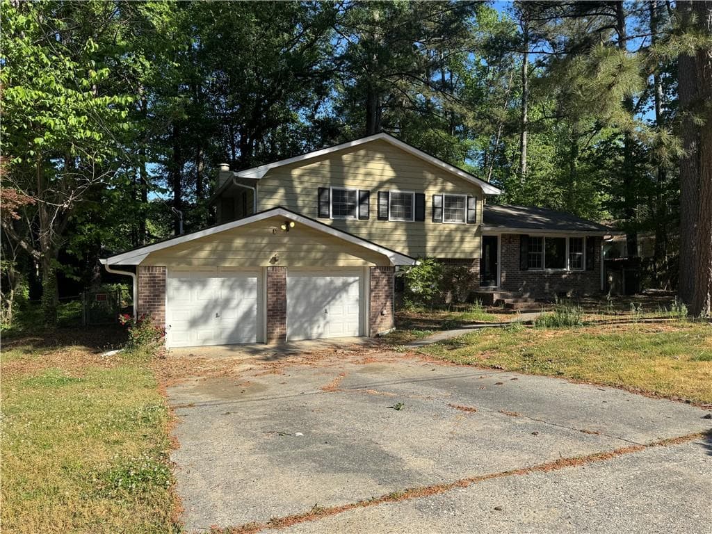 3 bedroom, 3 bathroom, 1,672 sq ft single family residence sold at 1130 Buckhurst Drive, Atlanta, GA 30349