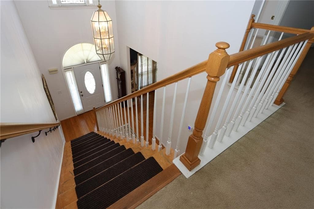 6 bedroom, 4 bathroom, 3,369 sq ft single family residence for sale at 4000 Peachtree Corners Circle, Peachtree Corners, GA 30092 — photo 10