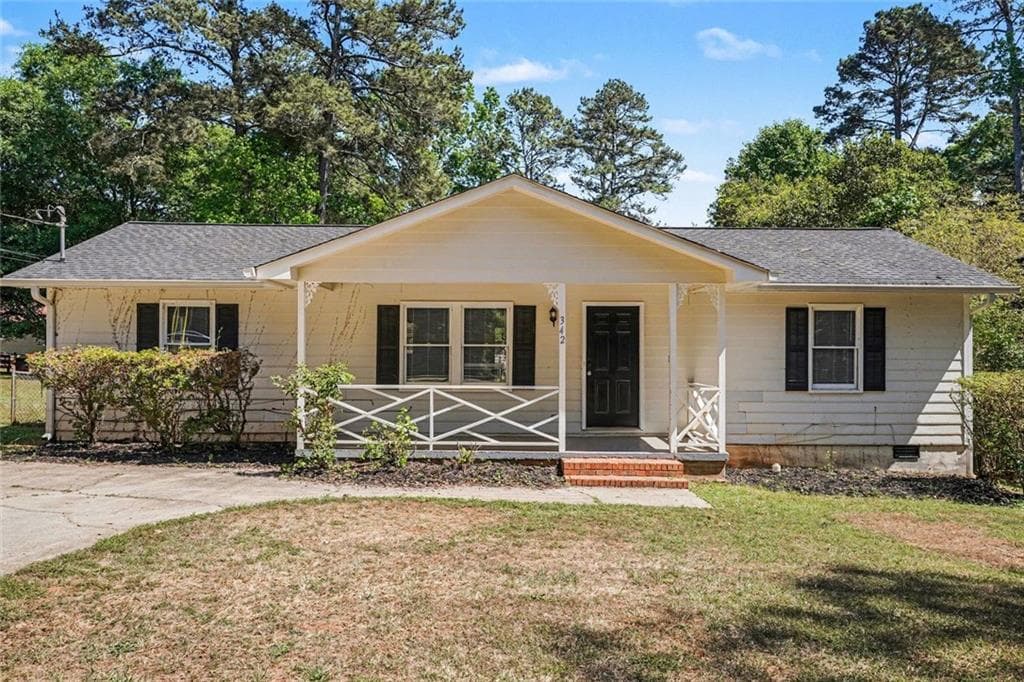 3 bedroom, 2 bathroom, 1,200 sq ft single family residence for sale at 342 Laurel Lane, Stockbridge, GA 30281