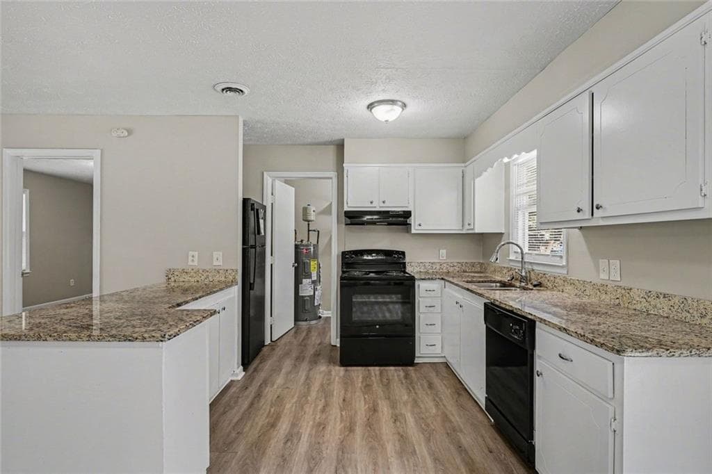 3 bedroom, 2 bathroom, 1,200 sq ft single family residence for sale at 342 Laurel Lane, Stockbridge, GA 30281 — photo 6
